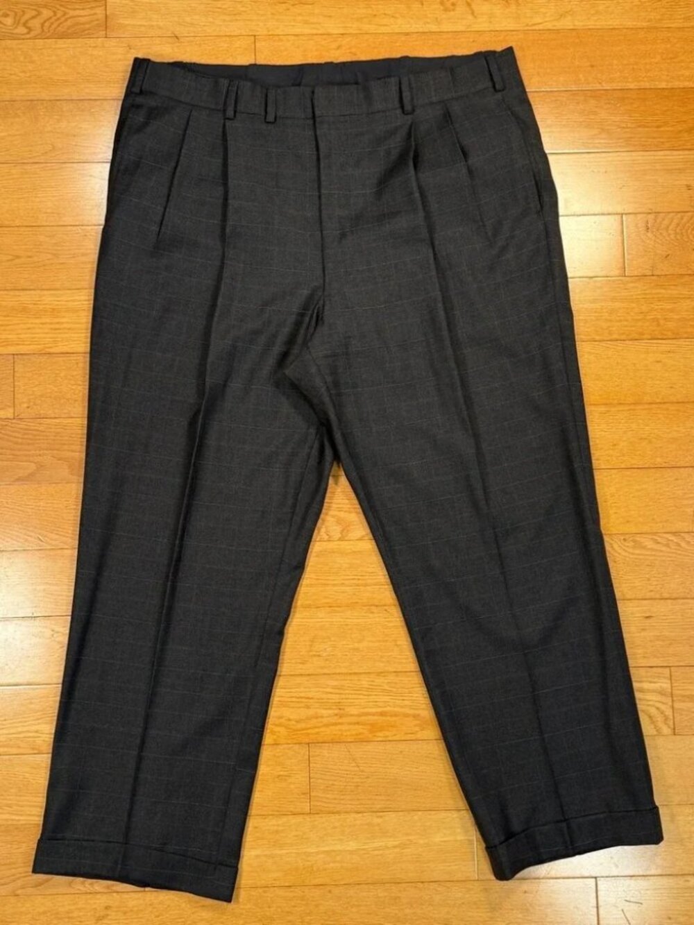 Report Oxxford Clothes Mens 39R Charcoal Grey Windowpane Wool Pleated Cuffed Tr